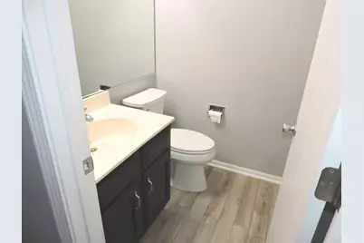 245 Carlisle Avenue, Westmont, IL 60559 - Photo 8