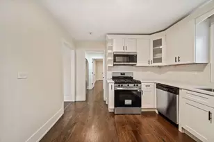 10235 S Rhodes Ave, Chicago, IL 60628 - Photo 10