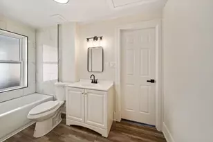 10235 S Rhodes Ave, Chicago, IL 60628 - Photo 20