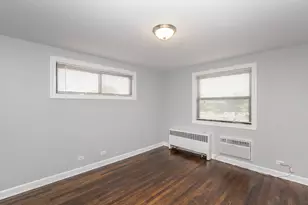 6805 N Ridge Blvd, Chicago, IL 60645 - Photo 8