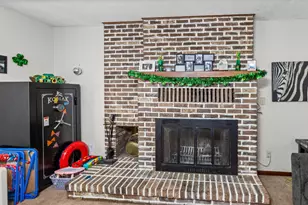 2107 Cedar Ave, Salem, IL 62881 - Photo 10