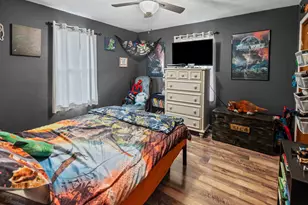 2107 Cedar Ave, Salem, IL 62881 - Photo 24