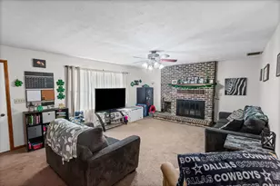 2107 Cedar Ave, Salem, IL 62881 - Photo 8