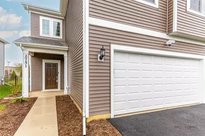 2751 Lawlor Lane, Naperville, IL 60564 - Photo 4