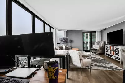 10 E Ontario Street #3808, Chicago, IL 60611 - Photo 4