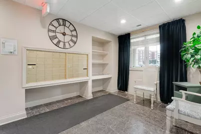 7091 W Touhy Avenue #505, Niles, IL 60714 - Photo 4