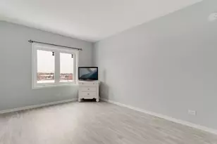 7091 W Touhy Ave, Niles, IL 60714 - Photo 12