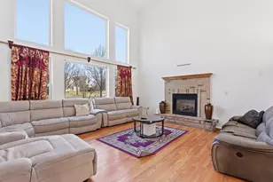 829 Lindsey Ln, Bolingbrook, IL 60440 - Photo 14