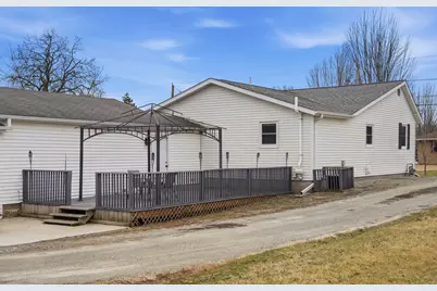 418 E Wall Street, Morrison, IL 61270 - Photo 4