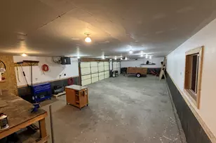 418 E Wall St, Morrison, IL 61270 - Photo 24