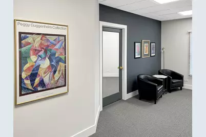 610 W Roosevelt Road #D2, Wheaton, IL 60187 - Photo 2
