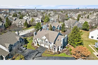 620 Stone Brook Court, Elk Grove Village, IL 60007 - Photo 4