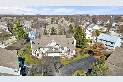 620 Stone Brook Court, Elk Grove Village, IL 60007 - Photo 2