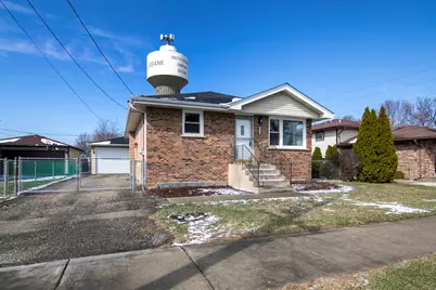 8356 Sayre Avenue, Burbank, IL 60459 - Photo 2