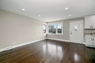 8356 Sayre Ave, Burbank, IL 60459 - Photo 8