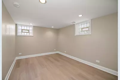 8356 Sayre Avenue, Burbank, IL 60459 - Photo 18