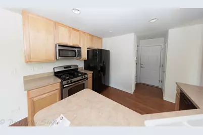 636 Hawley Drive, Oswego, IL 60543 - Photo 6