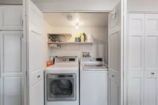 1015 Confederation Dr, Bartlett, IL 60103 - Photo 16