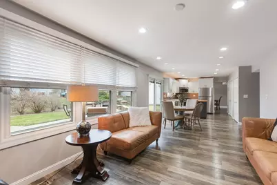 1015 Confederation Drive, Bartlett, IL 60103 - Photo 8