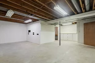 402 S Blair Dr, Normal, IL 61761 - Photo 30