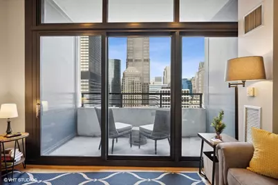 235 W Van Buren Street #3421, Chicago, IL 60607 - Photo 4