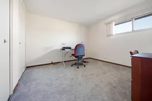 18 Dennis Ct, Schaumburg, IL 60193 - Photo 14