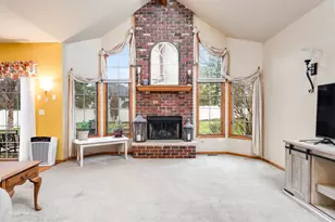 10400 Emerald Ave, Orland Park, IL 60467 - Photo 8