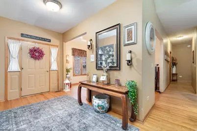 10400 Emerald Avenue, Orland Park, IL 60467 - Photo 4