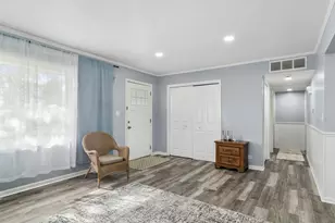 312 Meadow Ln, Lake Zurich, IL 60047 - Photo 10