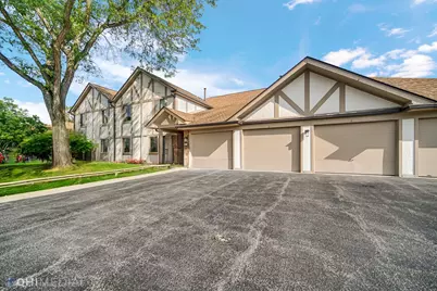 920 Surrey Drive #2B, Schaumburg, IL 60193 - Photo 4