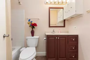 236 N Waterford Dr, Schaumburg, IL 60194 - Photo 24