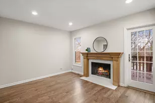 15 White Oak Cir, Saint Charles, IL 60174 - Photo 14