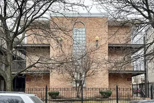 4616 N Beacon St, Chicago, IL 60640 - Photo 2