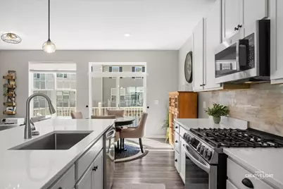 183 Lakeshore Drive, Oswego, IL 60543 - Photo 4