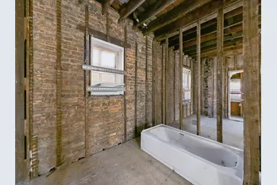 7339 S Bennett Avenue, Chicago, IL 60649 - Photo 10