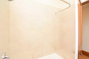 2225 W Walton St, Chicago, IL 60622 - Photo 18