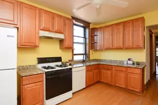 2225 W Walton St, Chicago, IL 60622 - Photo 2