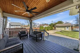 251 N Michigan Ave, Villa Park, IL 60181 - Photo 22