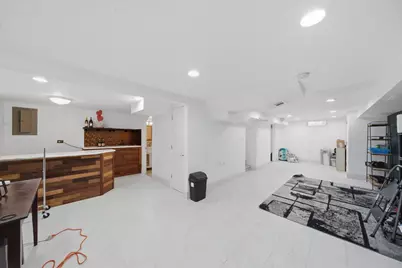 251 N Michigan Avenue, Villa Park, IL 60181 - Photo 20