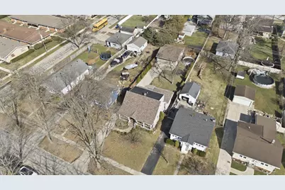 251 N Michigan Avenue, Villa Park, IL 60181 - Photo 28