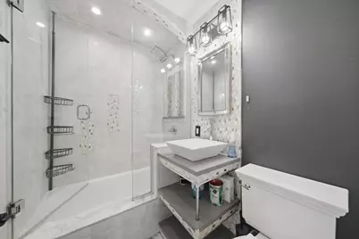 251 N Michigan Avenue, Villa Park, IL 60181 - Photo 12