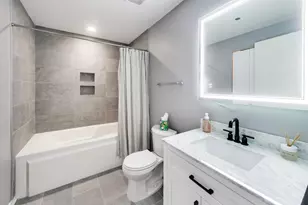 900 N Kingsbury St, Chicago, IL 60610 - Photo 12