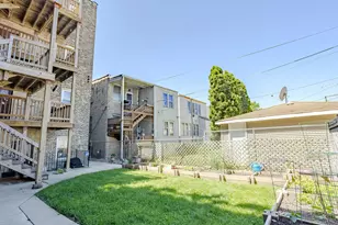 3100 W Addison St, Chicago, IL 60618 - Photo 28