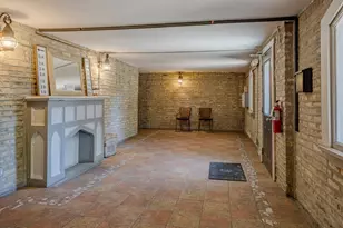 3100 W Addison St, Chicago, IL 60618 - Photo 4