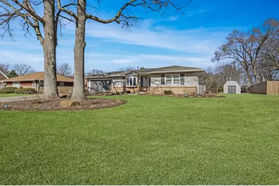 17528 Woodbrook Lane, Lockport, IL 60441 - Photo 2