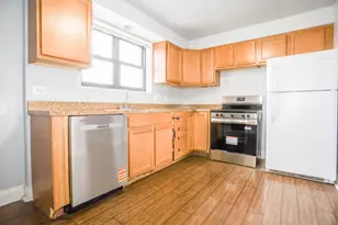 9016 Lamon Ave, Skokie, IL 60077 - Photo 4