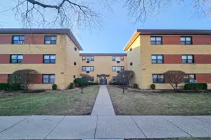9016 Lamon Ave, Skokie, IL 60077 - Photo 1