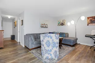 1043 S York Rd, Bensenville, IL 60106 - Photo 10