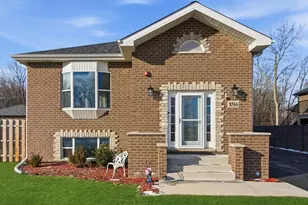 8566 S 83rd Ave, Hickory Hills, IL 60457 - Photo 1