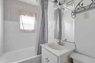 10046 S Commercial Ave, Chicago, IL 60617 - Photo 4